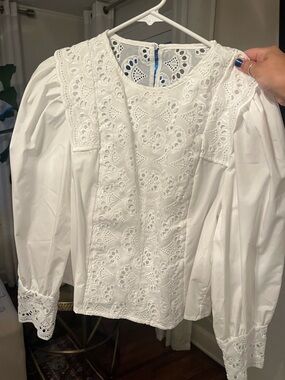 White Eyelet Lace Long-Sleeve Blouse